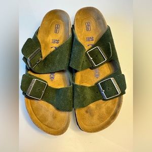 Birkenstock Women’s Arizona Soft Footbed Sandal / Thyme / Size 39